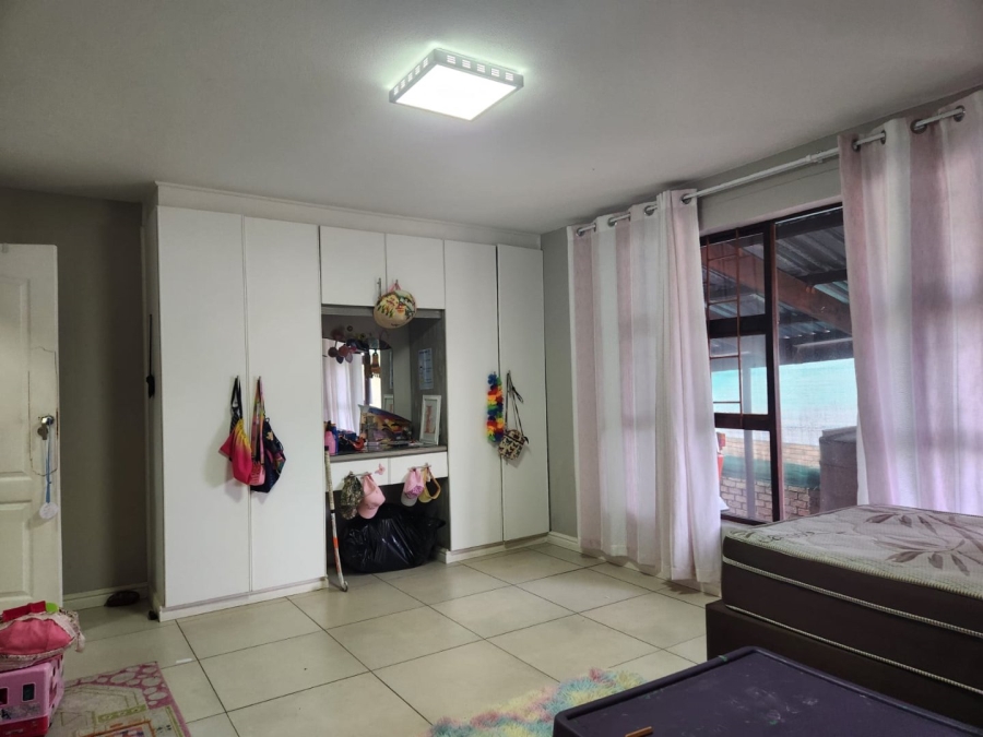 3 Bedroom Property for Sale in Loerie Park Western Cape